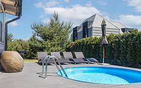 Villa With Private Pool Laumes Juosta